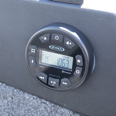 160-watt AM/FM/Bluetooth Jensen Radio