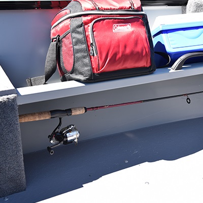 Rod storage without support in side panels